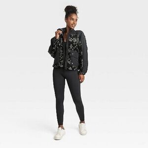 BNT Womens Large Joylab high pile Fleece crop jacket w/ geo pattern Black/Grey